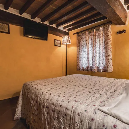 Meuble Evoe Bed & Breakfast *