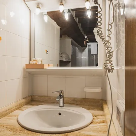 Bed & Breakfast Meuble Evoe *