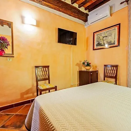Meublè Evoè Bed & Breakfast 4*