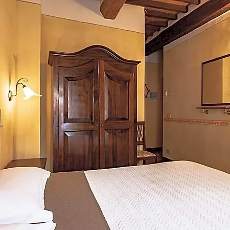 לינה וארוחת בוקר Meuble Evoe Montepulciano Stazione